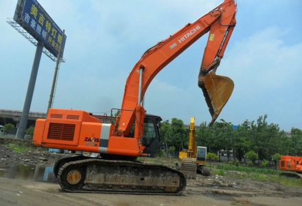  大型挖掘機(jī)（30噸以上） 